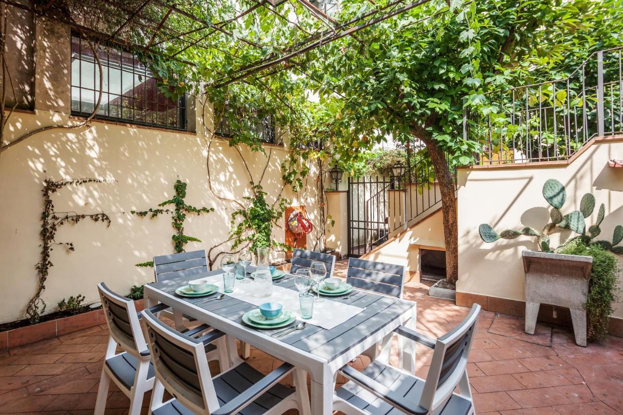 Santa Reparata Apartment With Patio And Terrace Florença Exterior foto